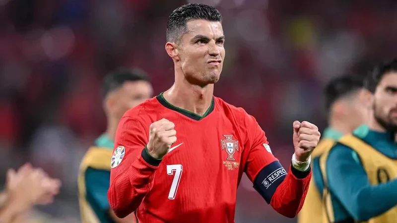 Cristiano Ronaldo vẫn phong độ tại độ tuổi U40